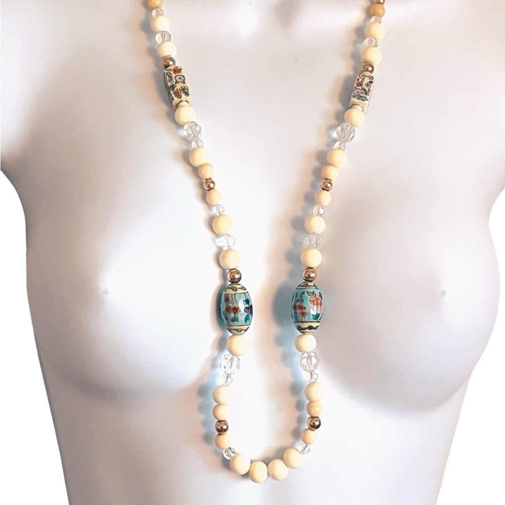 **RARE Find! Hand-Painted Vintage Beaded Necklace**